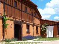 Hotel Rural La Casa de Adobe en Soria, fachada